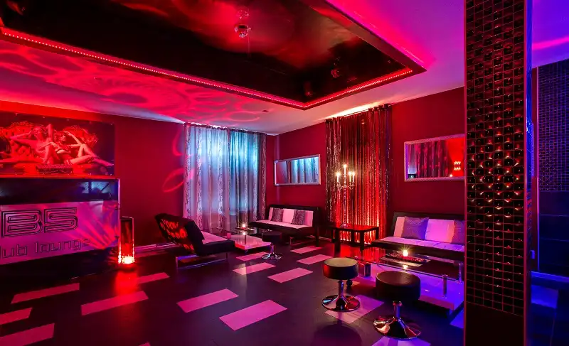 Lounge mit B5-Theke