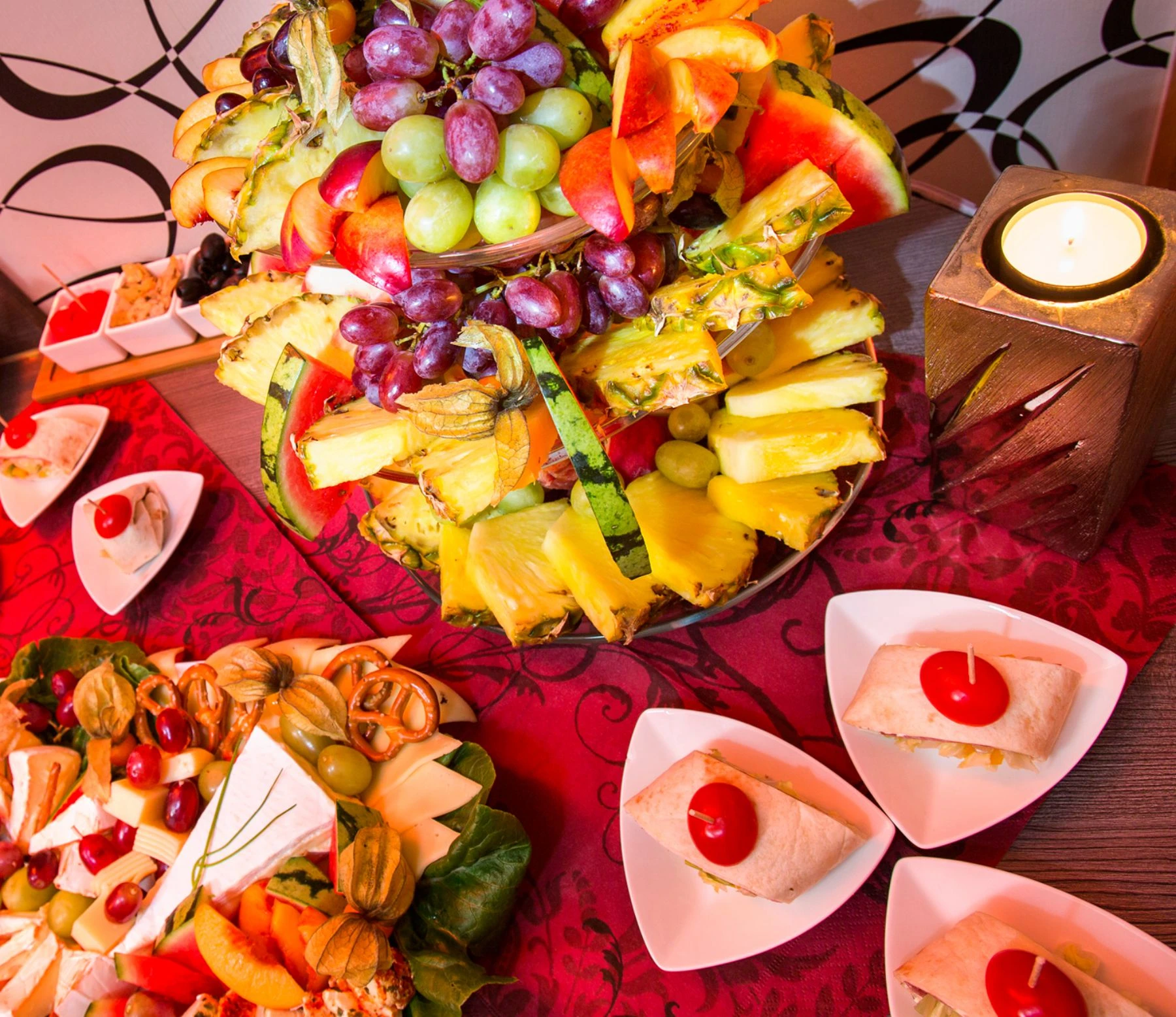 Obst und Fingerfood